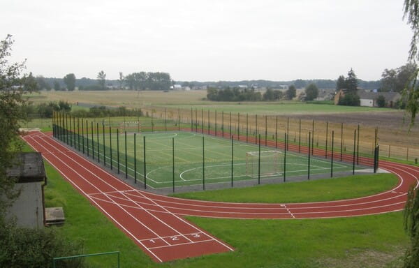 Boisko wielofunkcyjne w Stefanowie