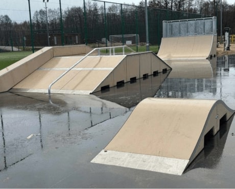 Budowa skateparku w Lipuszu